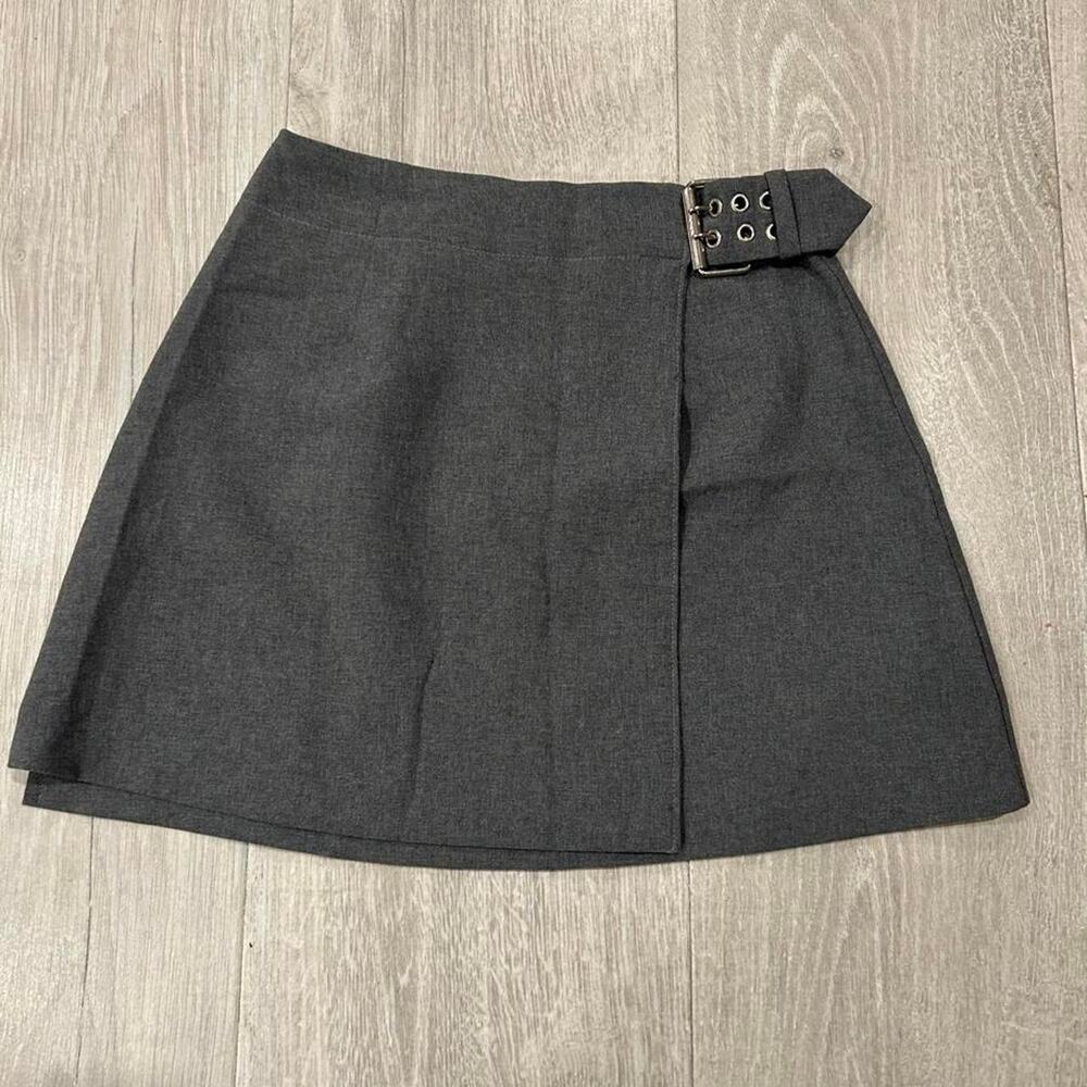 Byer California grey mini skirt. Size 7